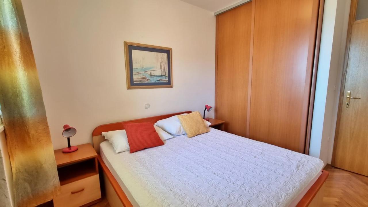 Apartment Cesarica Omiš Dış mekan fotoğraf