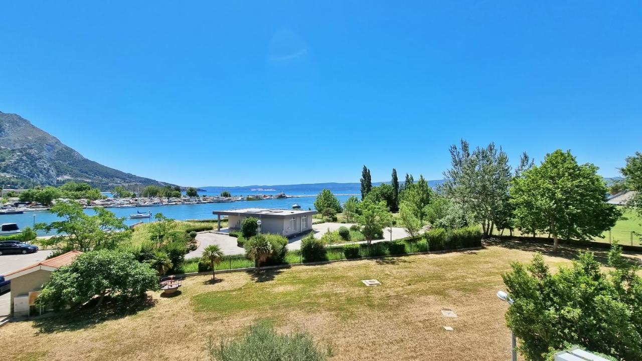 Apartment Cesarica Omiš Dış mekan fotoğraf