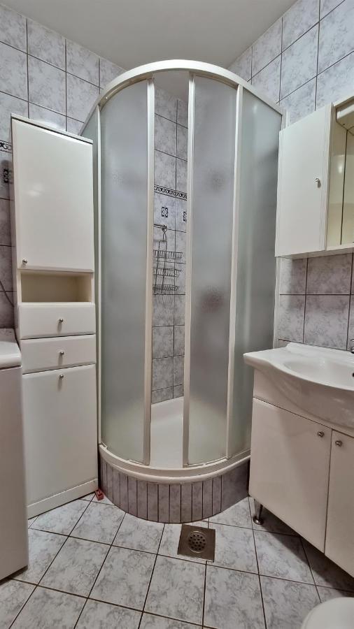 Apartment Cesarica Omiš Dış mekan fotoğraf