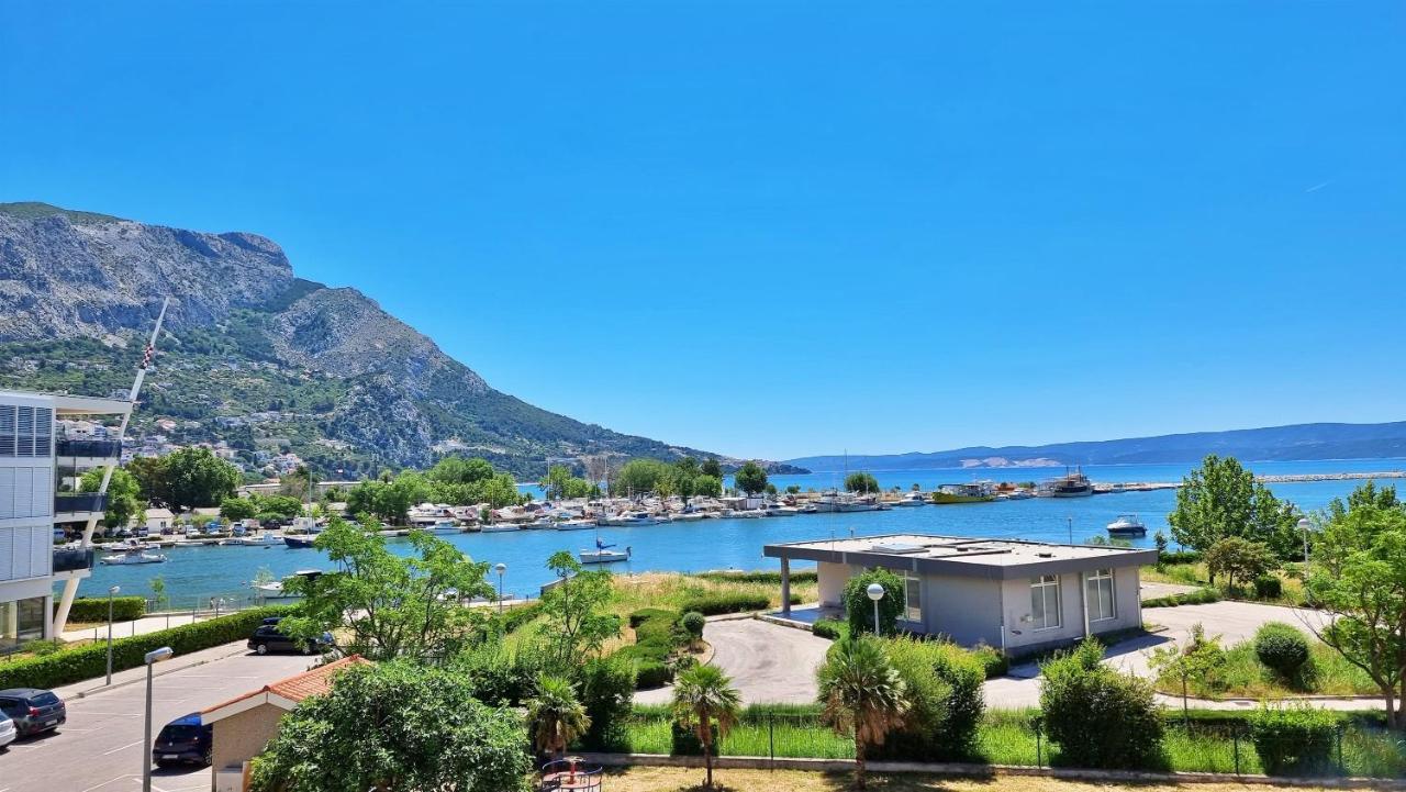Apartment Cesarica Omiš Dış mekan fotoğraf