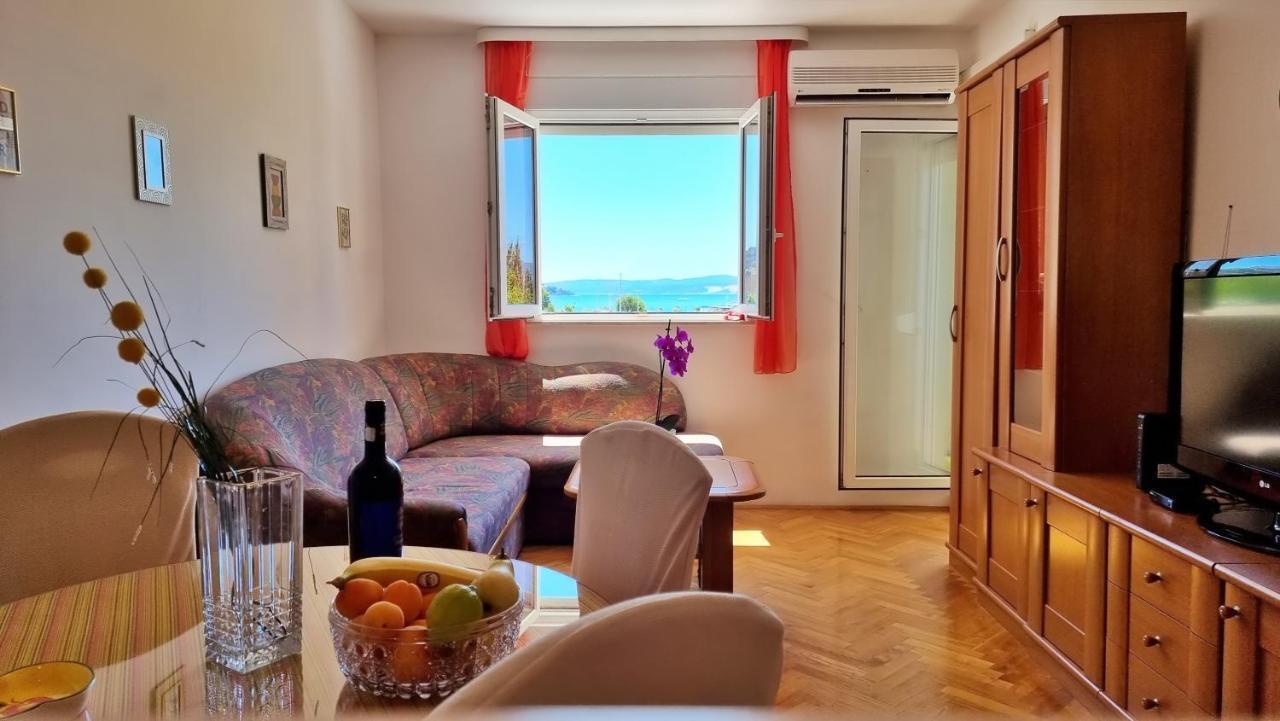 Apartment Cesarica Omiš Dış mekan fotoğraf